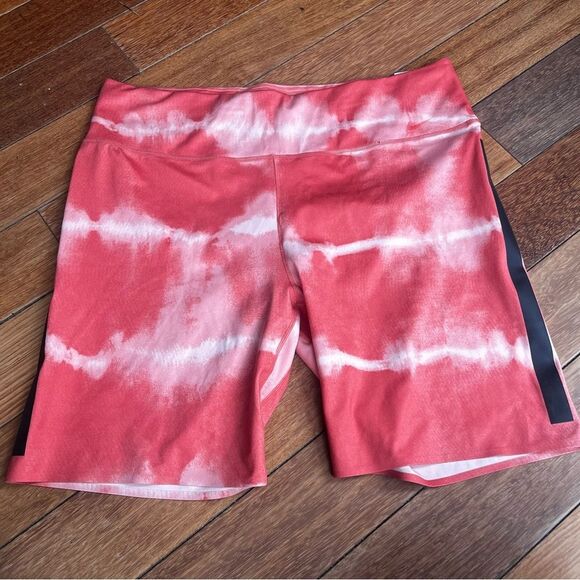 Nike One Luxe Orange Tie Dyed Tight Fit Mid Rise Biker Shorts Sz XL NWT - Picture 2 of 12